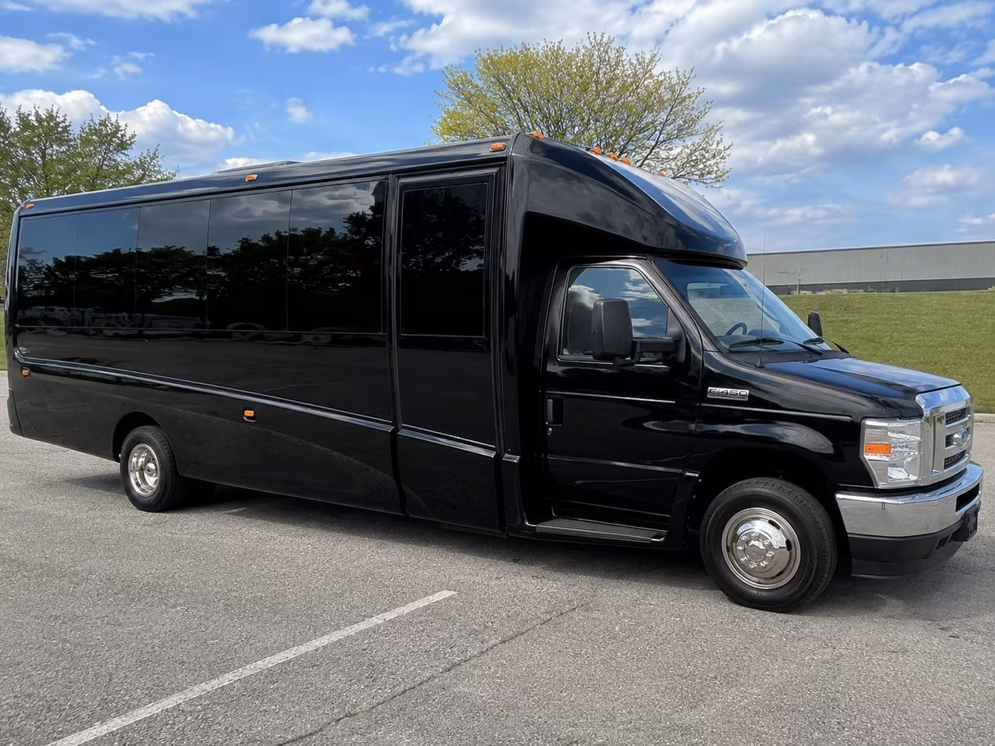 bus rentals for bands and performers traveling through southern new hampshire