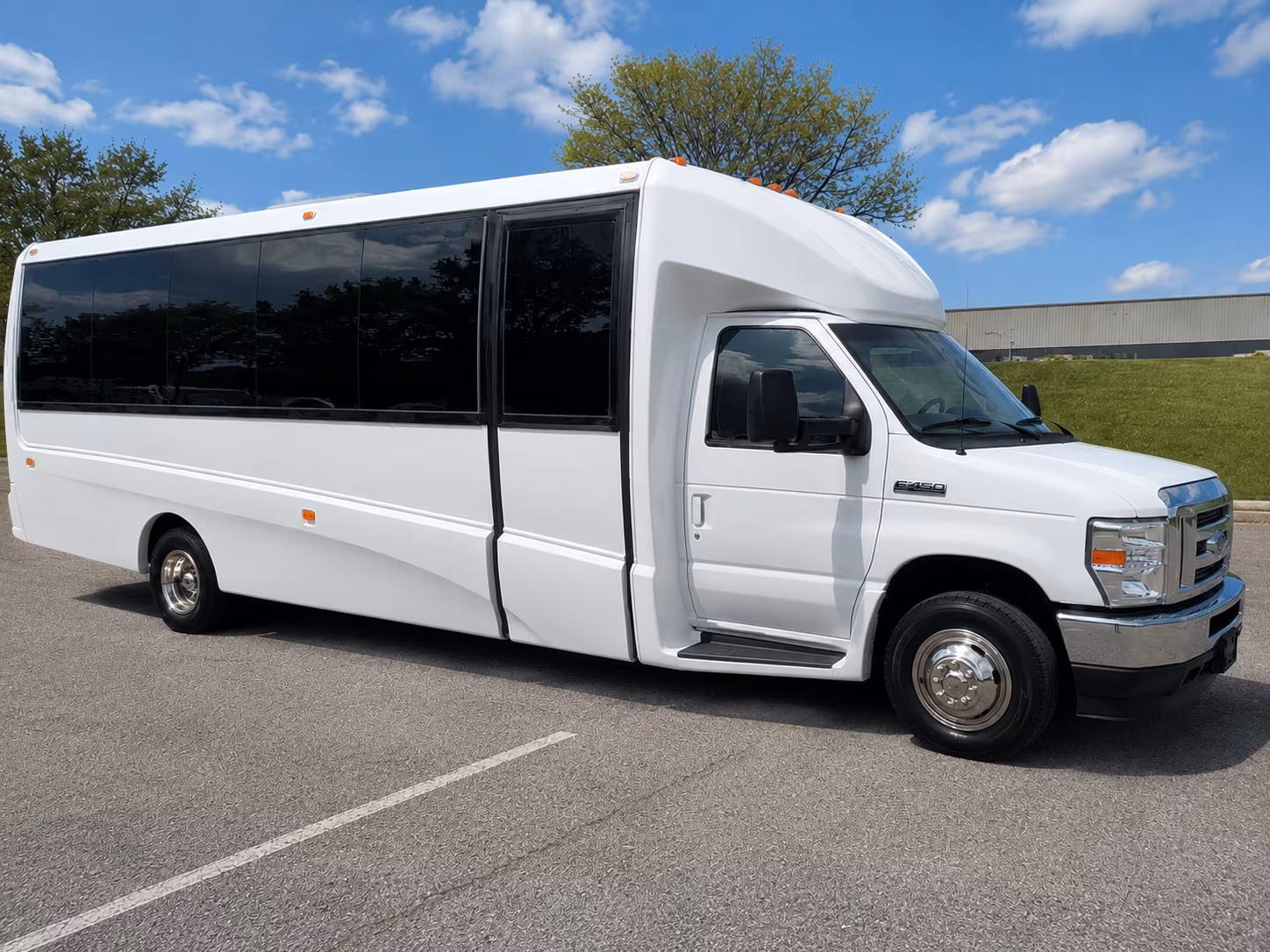 bus rentals for trade shows and large corporate events at nashua venues