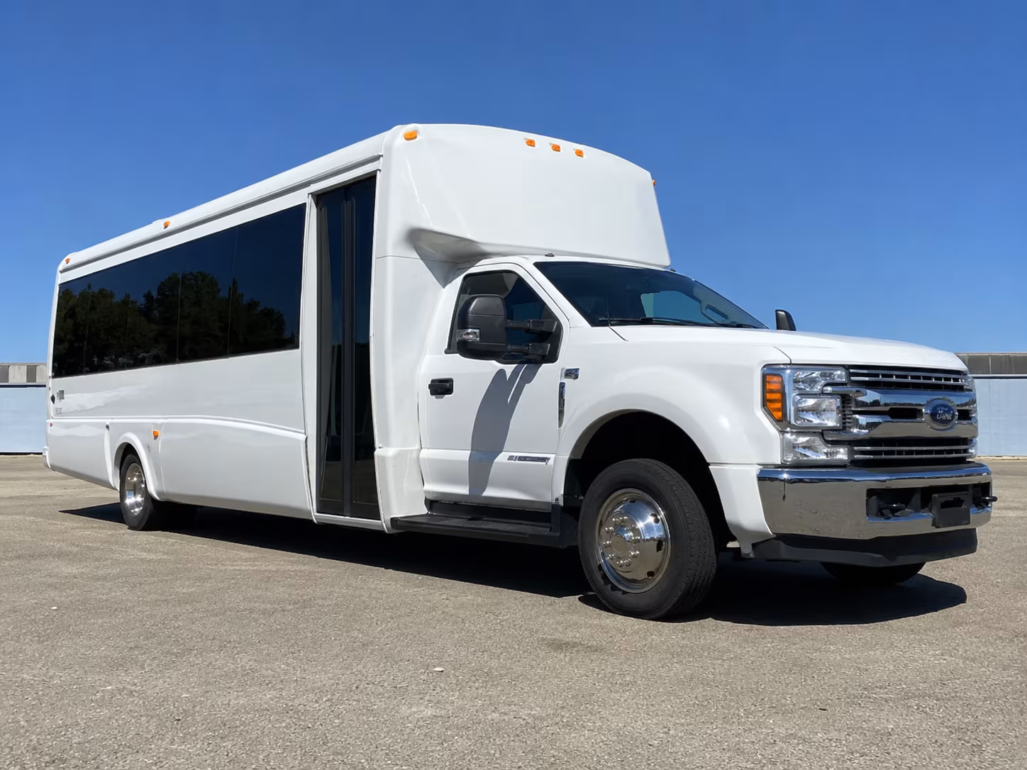 buses for college campus tours and university group travel from nashua