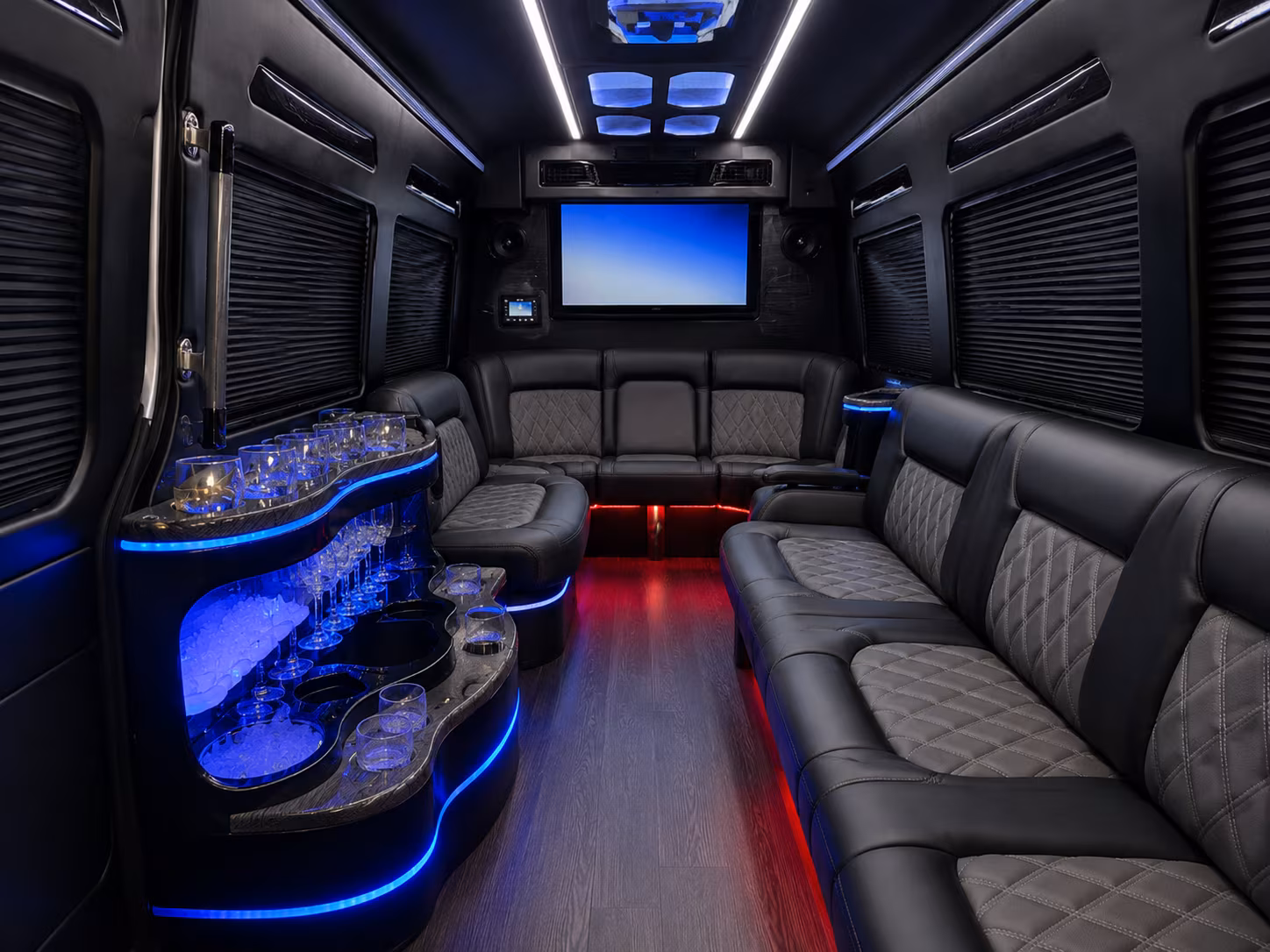 fan buses to unh wildcats games and new hampshire motor speedway